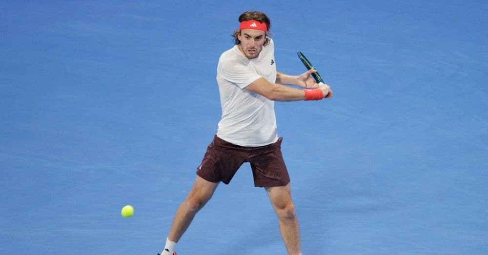Dubaï: Medvedev craque, Tsitsipas s'arrache