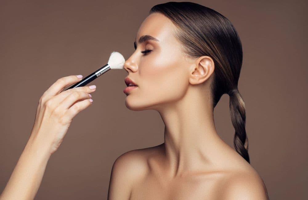 Voici l’astuce ultime pour réussir son contouring du nez