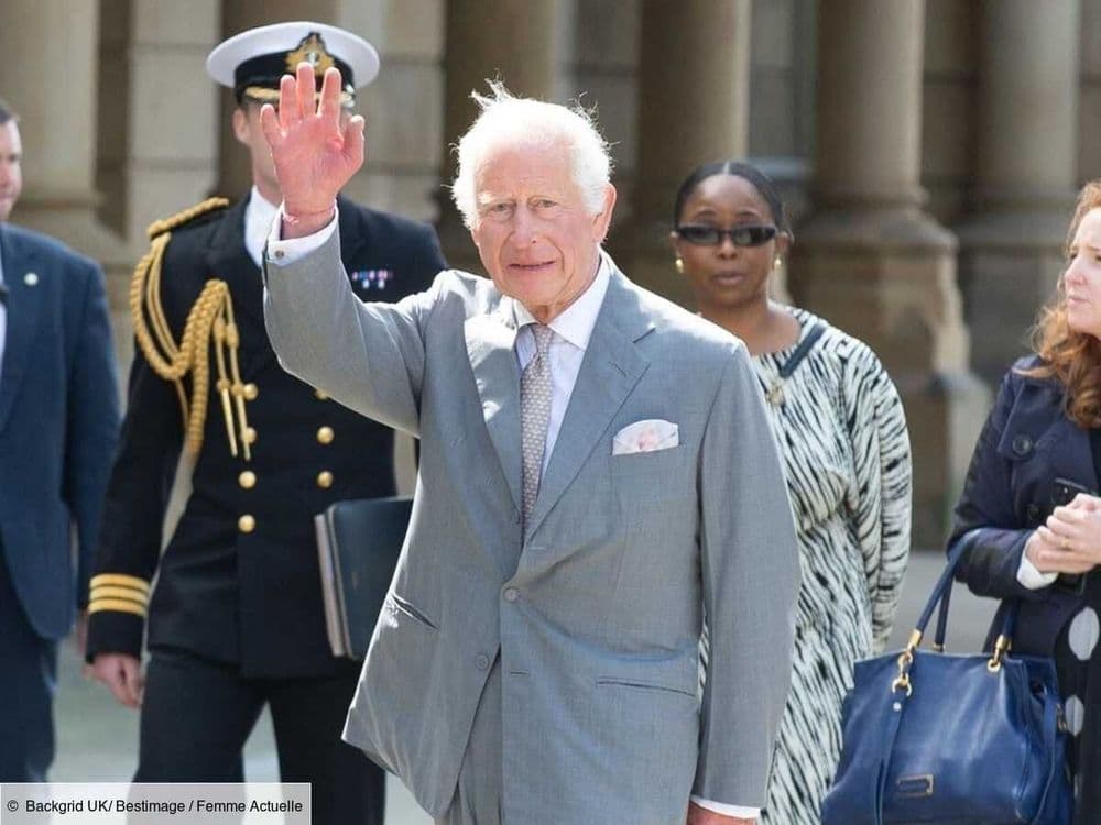 Le roi Charles III près de ses sous ? Buckimgham recrute une nouvelle gouvernante mais le salaire fait grincer des dents