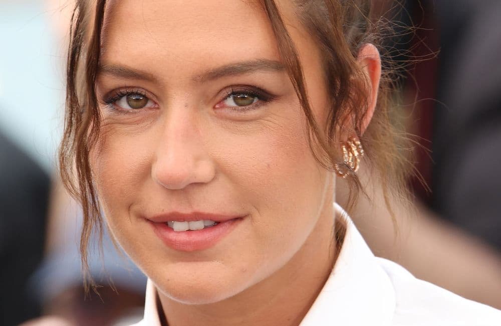 Transformée, Adèle Exarchopoulos adopte le carré blond