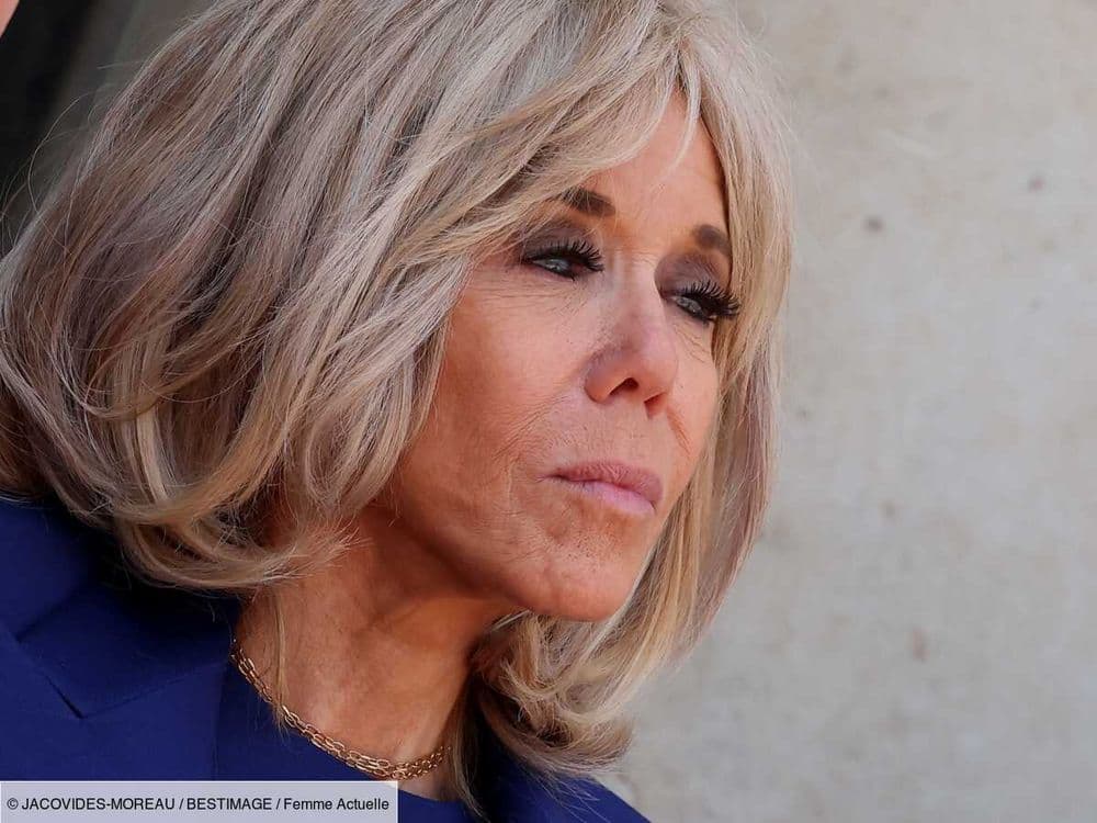 Visite officielle de Rania de Jordanie : Brigitte Macron opte pour une jupe courte et une veste boutonnée blanches