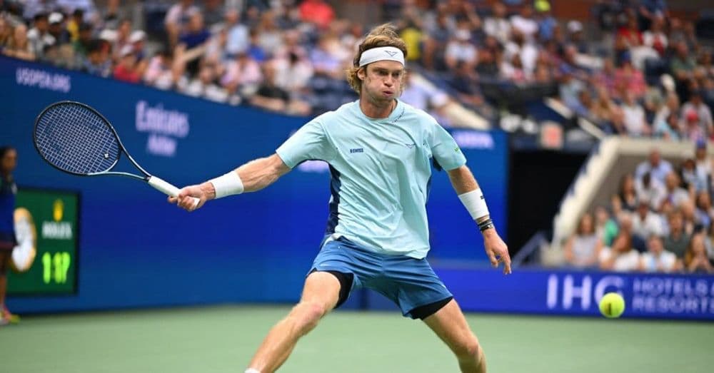 Pékin: Rublev débute bien son marathon