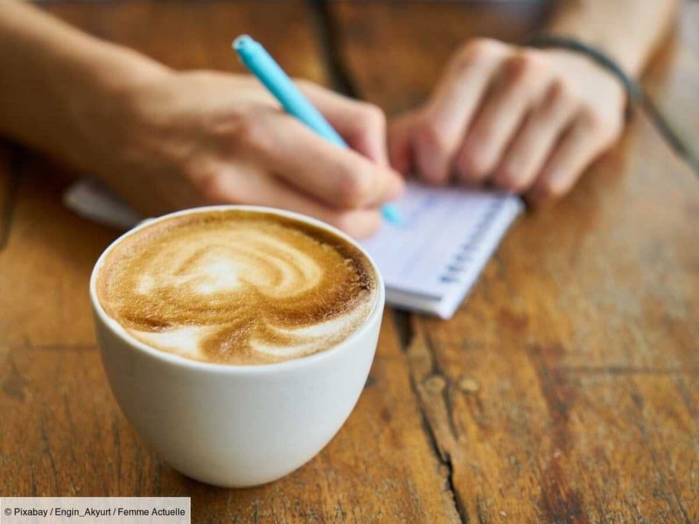 Dans ce café, le prix de l’expresso en terrasse double après 30 minutes sur place… et après une heure, il est ahurissant
