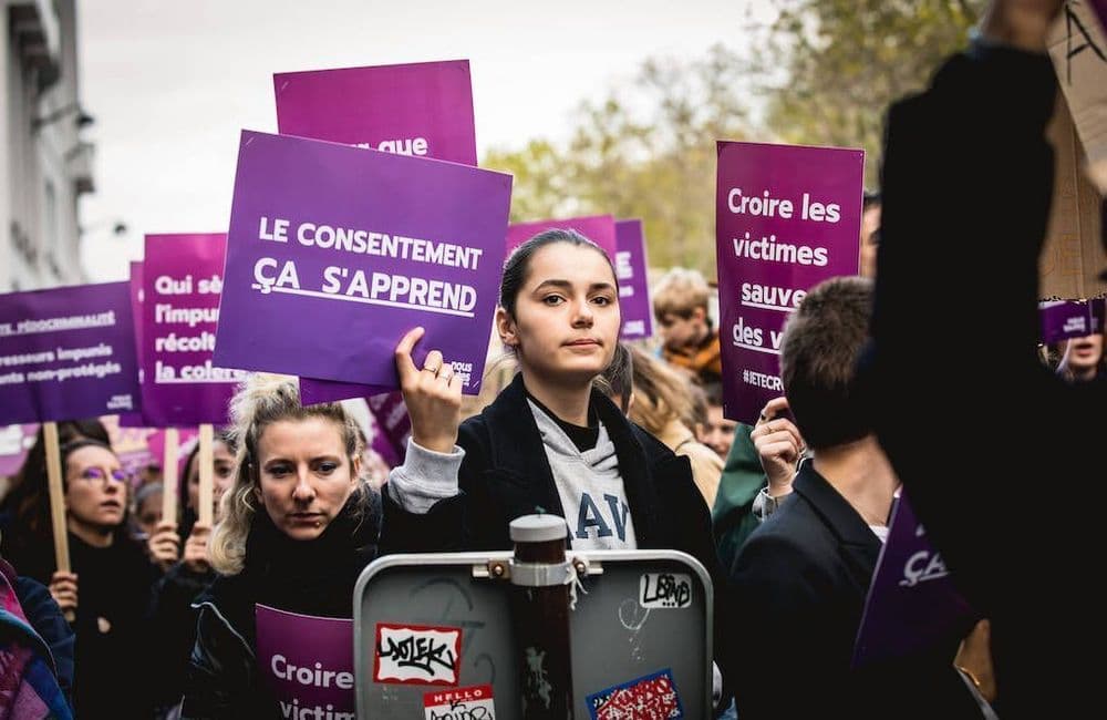 Consentement : la loi sur le viol « doit être modifiée », selon les rapporteures d'une mission parlementaire