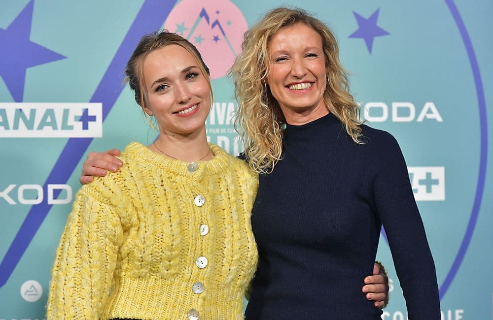 Chloé Jouannet célèbre avec humour l’anniversaire de sa mère Alexandra Lamy