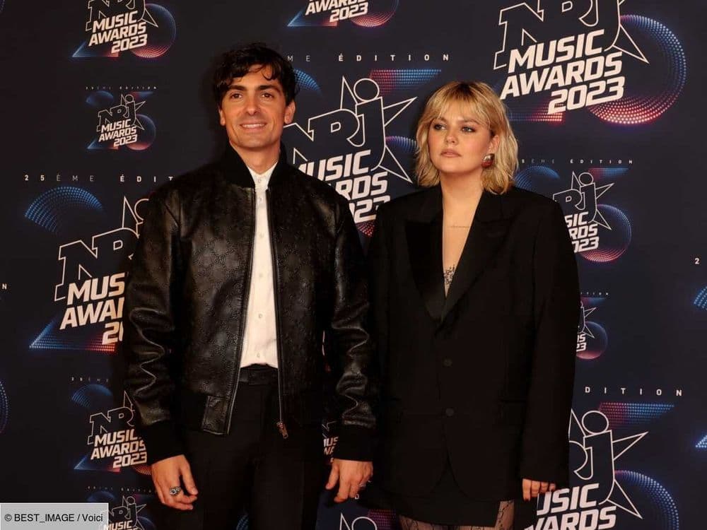 “Le meilleur mois de ma vie” : Louane annonce ses fiançailles avec Florian Rossi