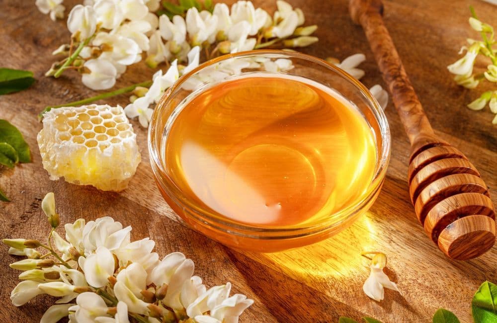 Les bienfaits du miel : le miel d’acacia pour calmer le stress