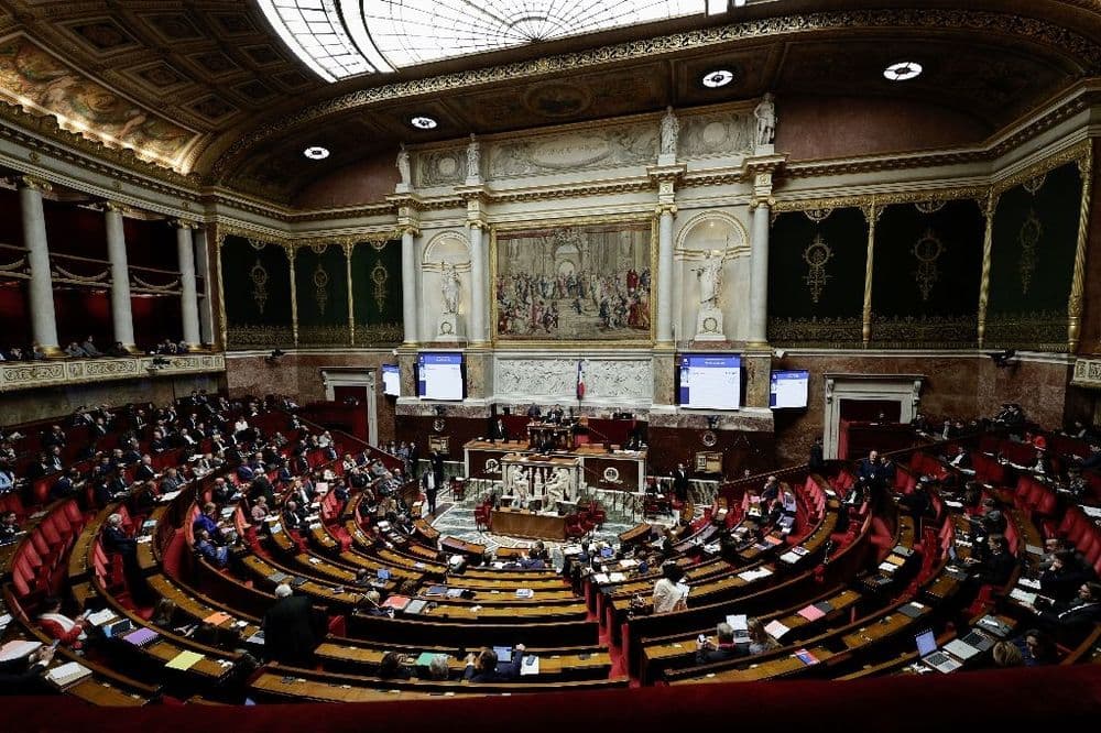 Budget 2025: une version profondément remaniée soumise au vote des députés
