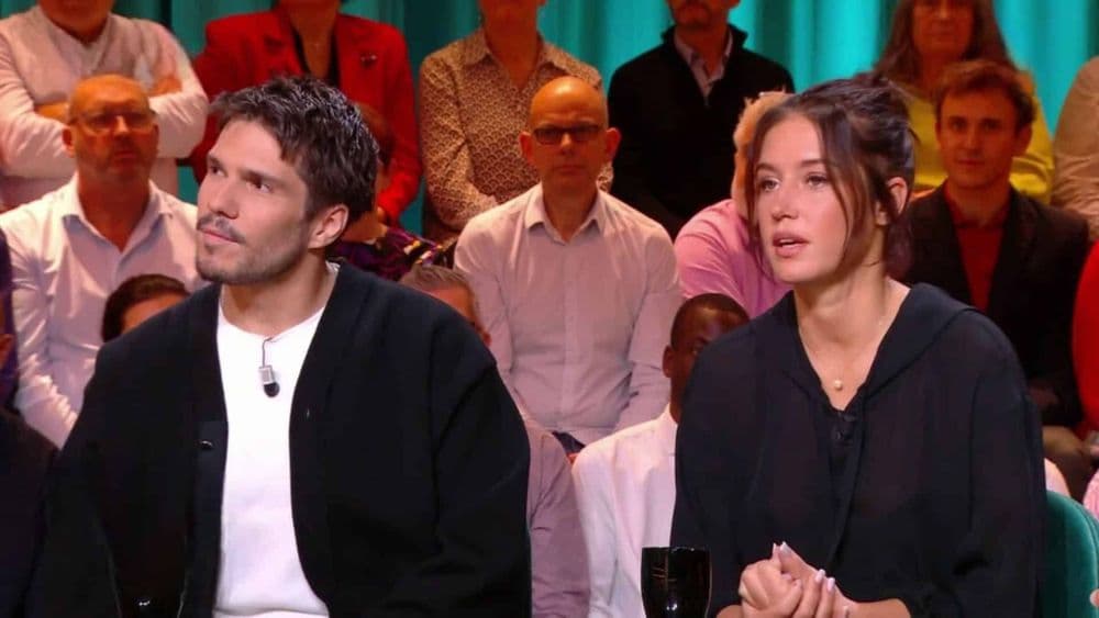 "Ça fait crado mais…" : cette révélation d'Adèle Exarchopoulos qui a choqué François Civil !