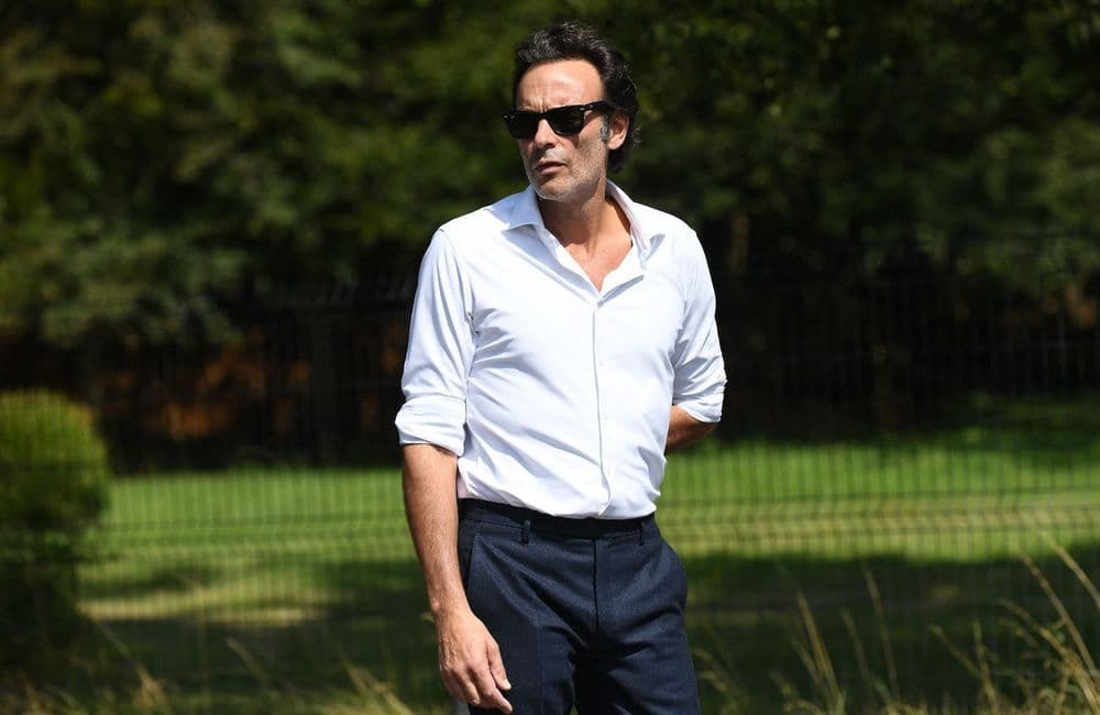 Anthony Delon, photographié avec ses filles Loup et Liv pour son anniversaire