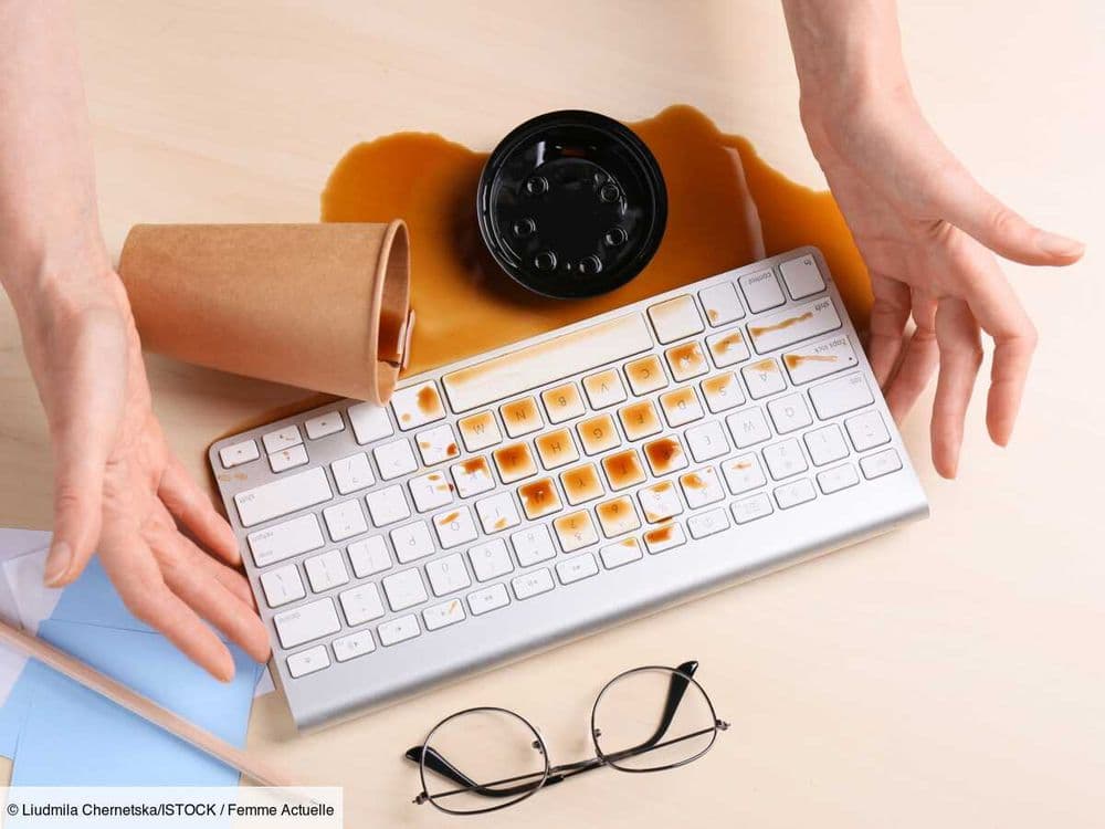 J'ai renversé un liquide sur mon clavier, que faire ?