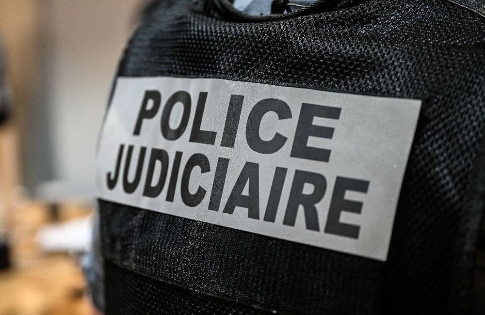 Six militants d'ultradroite en garde à vue à Paris après une agression à l'arme blanche