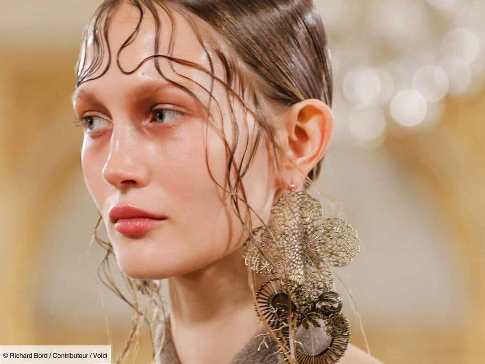 Baby hair : un expert partage ses astuces pour faire LA coiffure tendance de la Fashion Week