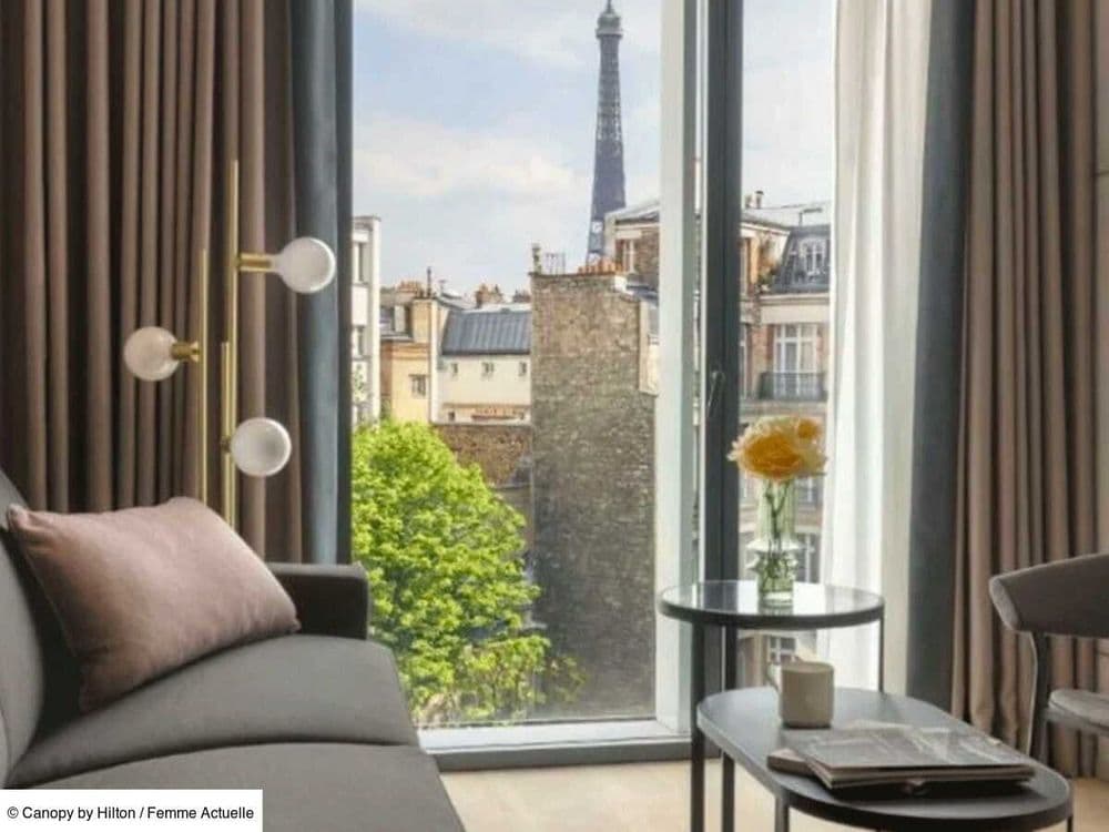 Séjour d'exception à Paris : découvrez le Canopy by Hilton et sa vue imprenable sur la Tour Eiffel