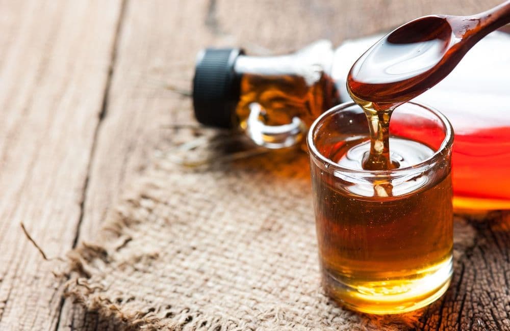 Le sirop d'érable est-il vraiment meilleur que le sucre blanc pour la santé ?