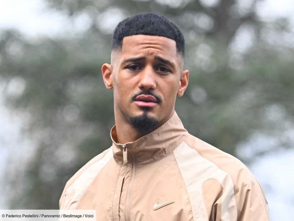 William Saliba (Équipe de France) : pourquoi est-il très proche du père de Kylian Mbappé ?