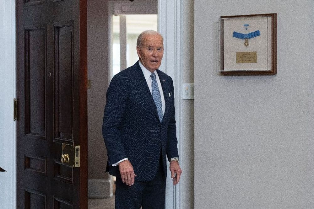 Le débat sur l'acuité mentale de Biden relancé par un enregistrement et un livre