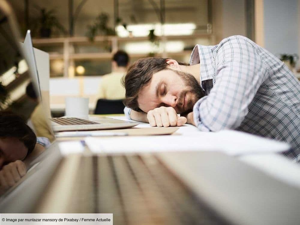 Travailler 7 heures de plus par an, gratuitement : 10 minutes par semaine ou un jour férié en moins ?