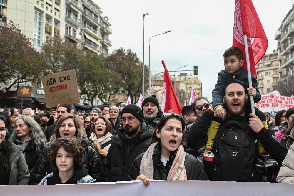 Catastrophe ferroviaire en Grèce: des milliers de manifestants réclament "justice"