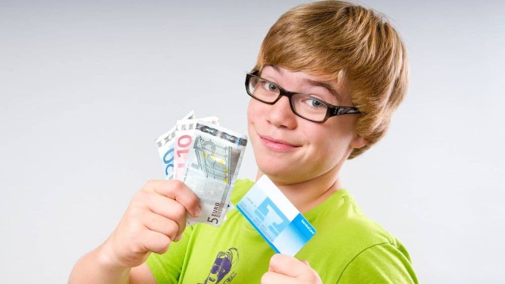 Argent de poche : comment sensibiliser son enfant à faire des achats responsables