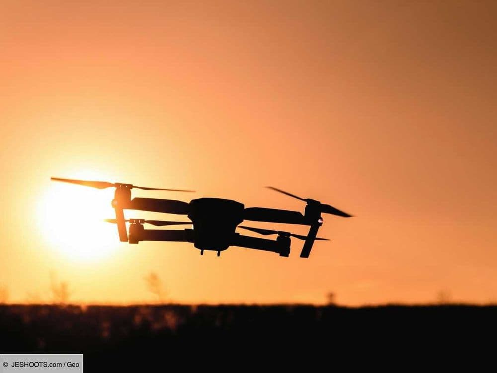 Le jour, les drones FPV ukrainiens "marquent" leur cible. La nuit, les "vampires" reviennent pour tout détruire