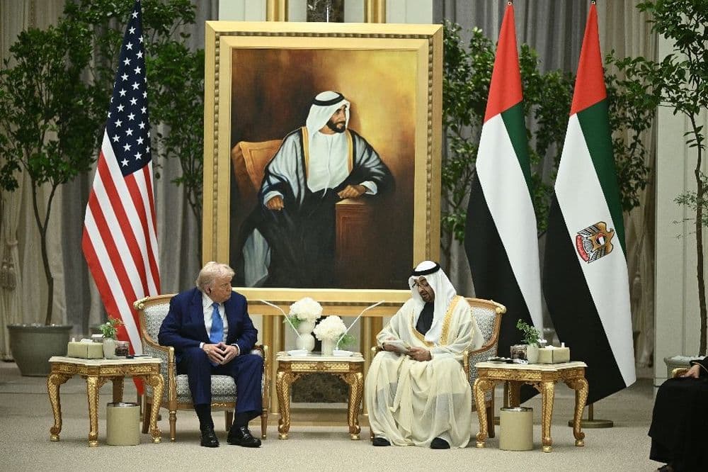 Donald Trump achève à Abou Dhabi une tournée régionale riche en promesses d'investissements