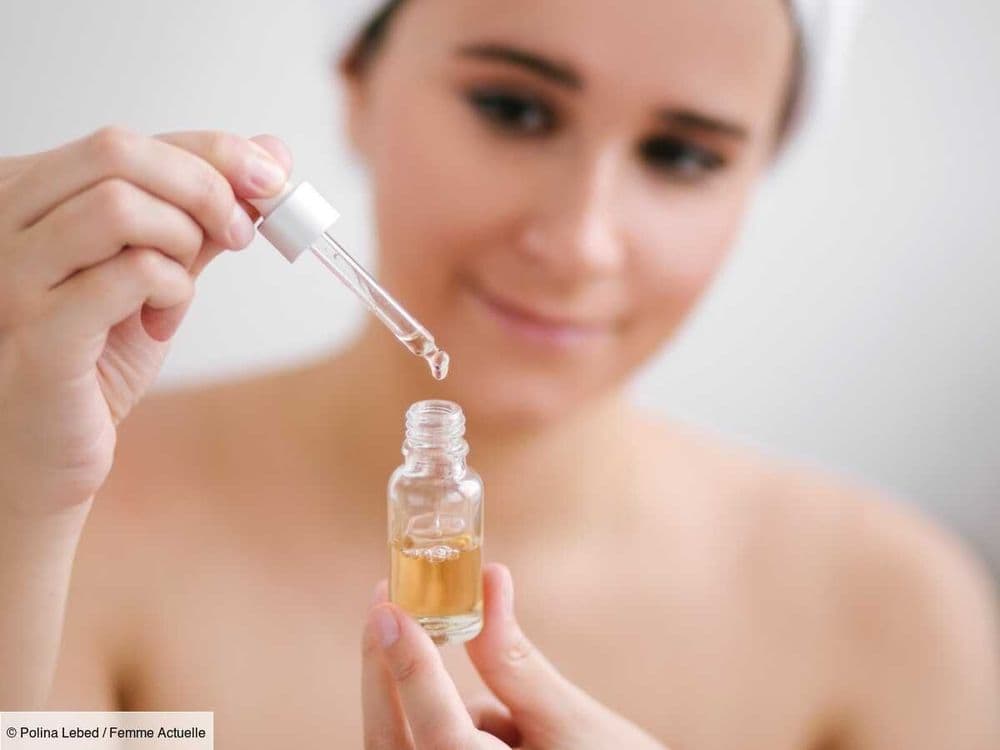 Faut-il privilégier le rétinol pour atténuer les rides du cou et du décolleté ? Une dermatologue répond
