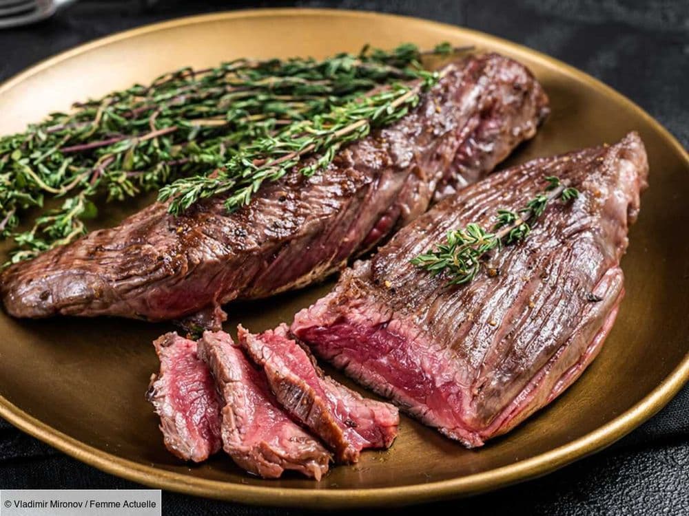 Comment cuire une bavette pour qu'elle ne se rétracte pas dans la poêle ? L'astuce d'un boucher
