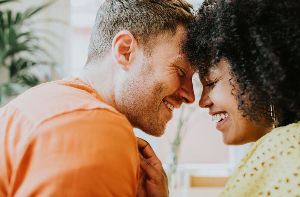 Qu’est-ce que l’alchimie amoureuse ? Voici neuf ingrédients clés selon la science