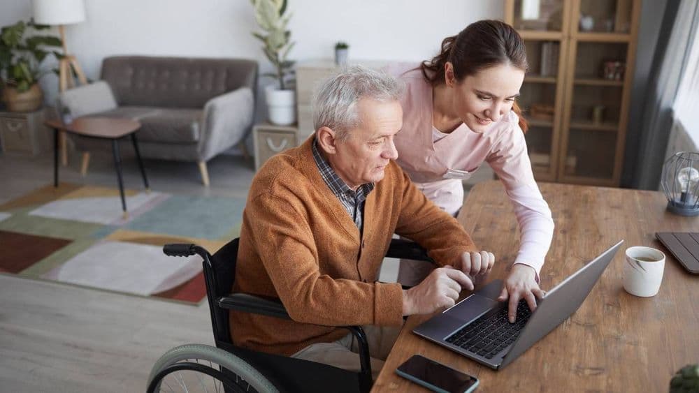 Emploi à domicile : pourquoi vous allez payer jusqu'à 60 euros de plus par an