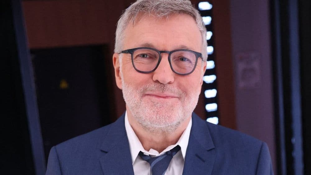 "Il ne serait pas là" : la terrible phrase prononcée par la mère de Laurent Ruquier tout au long de son enfance