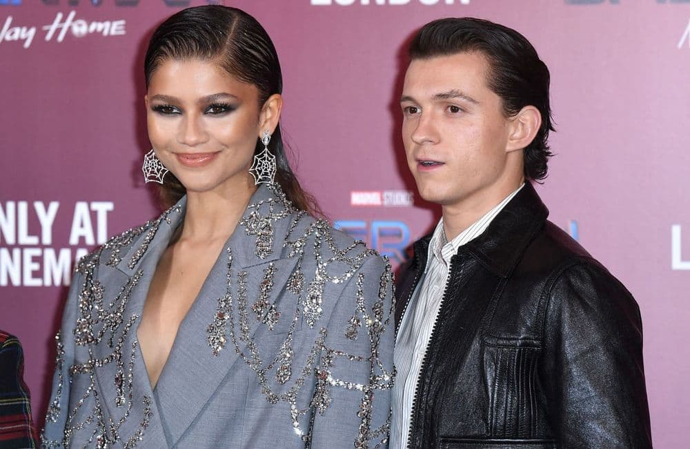 Tom Holland révèle chercher sa compagne Zendaya sur Google : « Je vérifie si tout va bien »