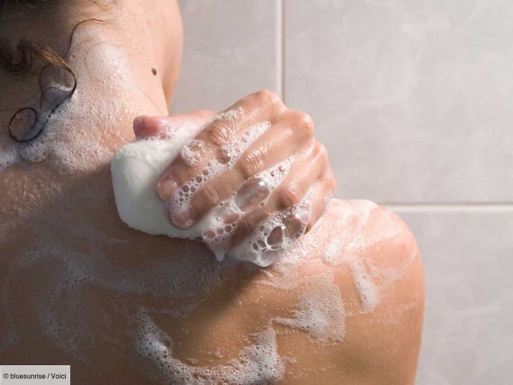 Peau sensible : ce savon surgras à moins de 5 euros est le plus doux et nourrissant