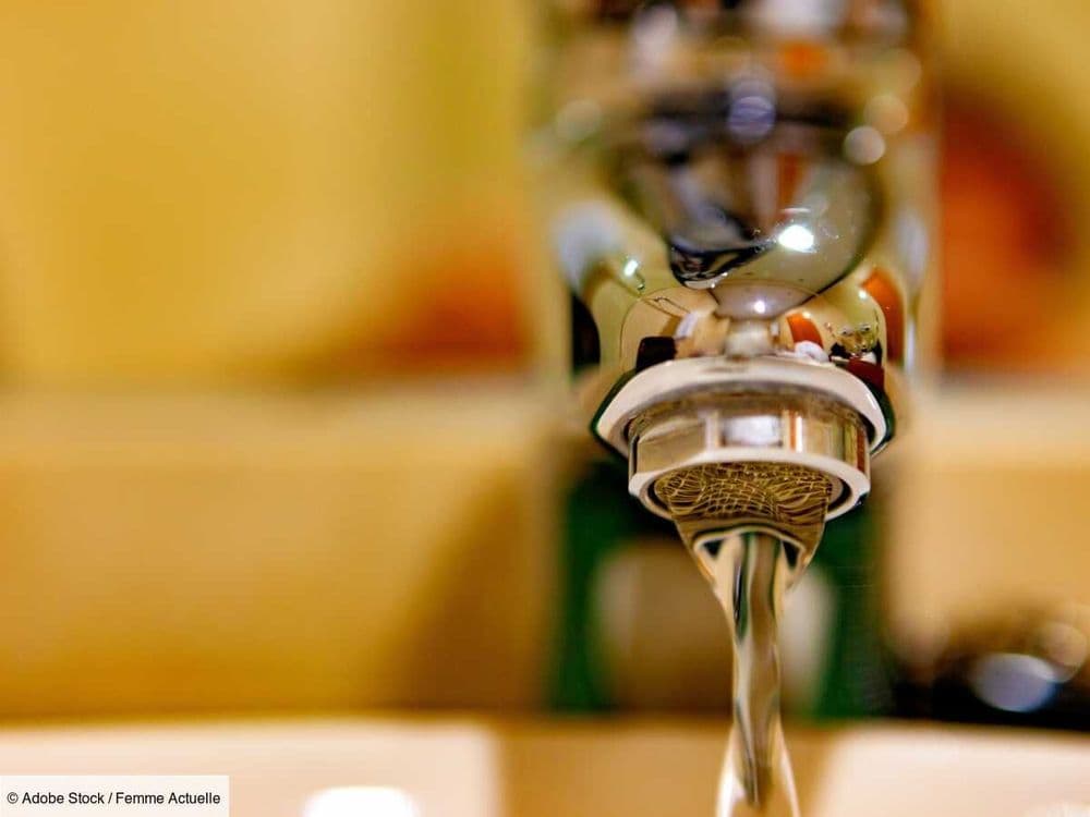 Carafe, osmoseur, charbon, céramique : quels filtres pour l'eau du robinet ?
