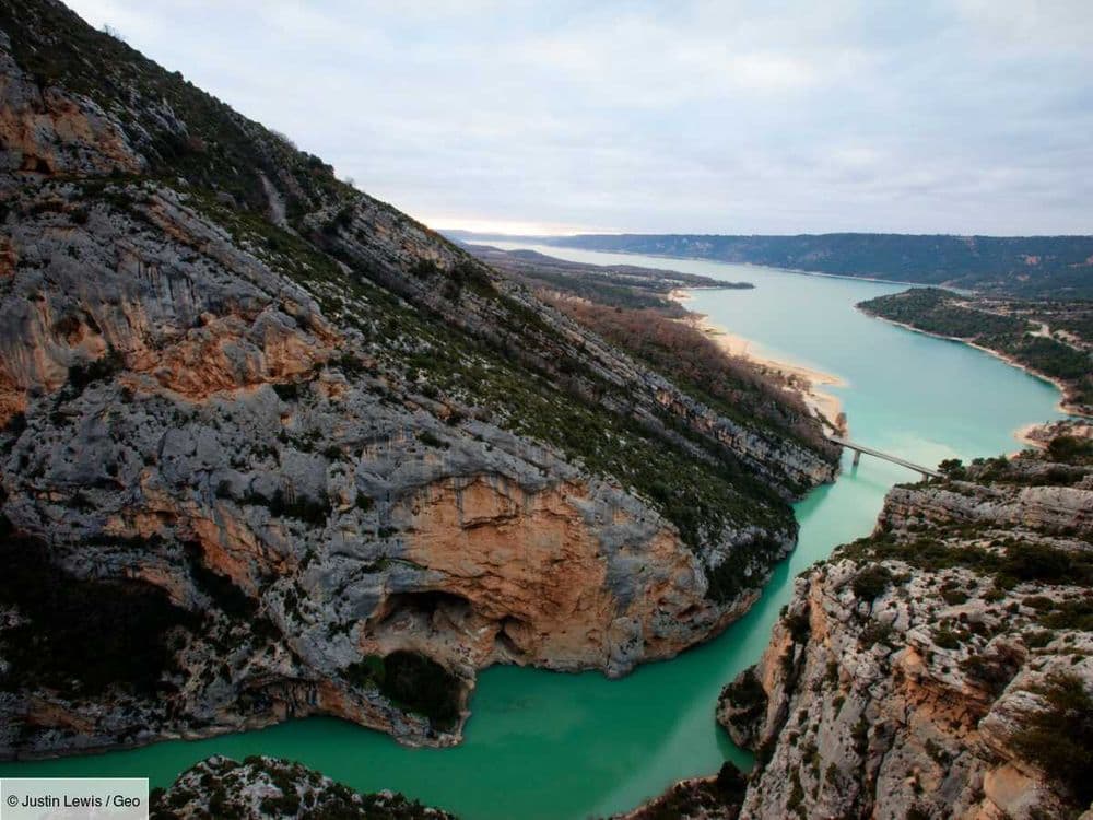 10 magnifiques spots de baignade sauvage à découvrir en France