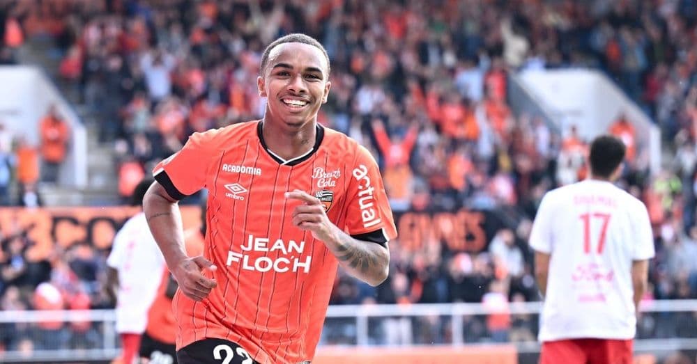 Lorient champion, Martigues relégué