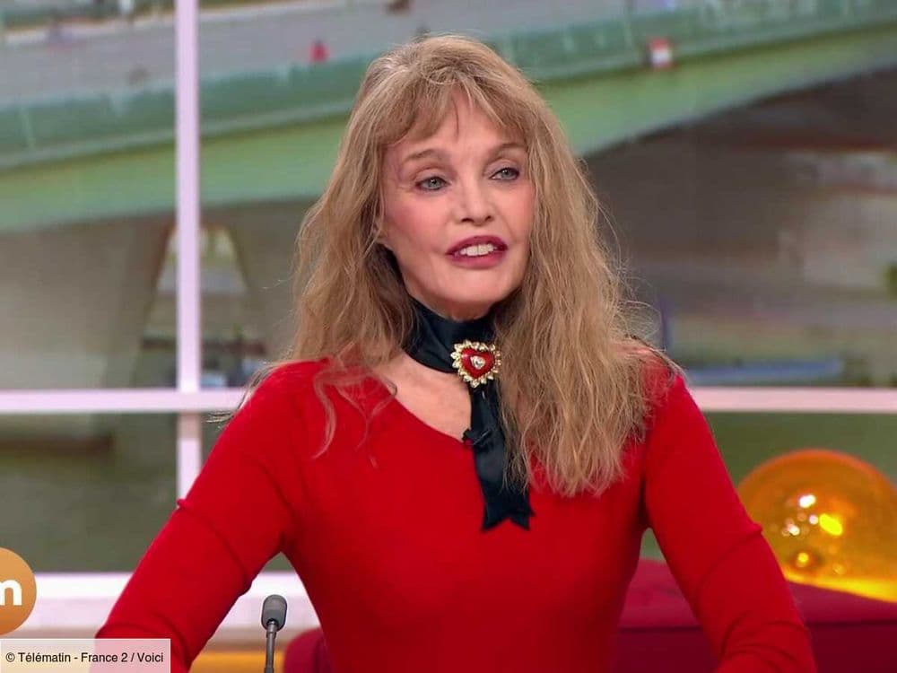 “J’ai été choisie” : Arielle Dombasle dévoile l’hymne qu’elle a fait pour les JO de Paris 2024 (ZAPTV)