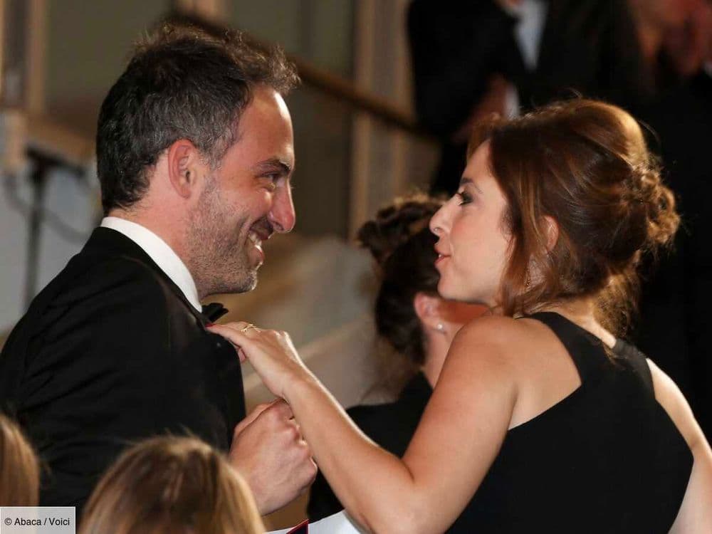 Léa Salamé au 20h de France 2 : ce qui se dit en interne au sujet de son couple avec Raphaël Glucksmann