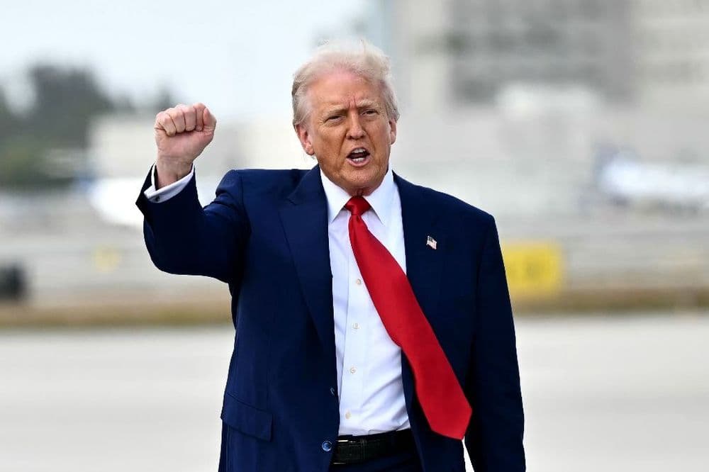 Droits de douane: des démocrates soupçonnent Trump de possible délit d'initié