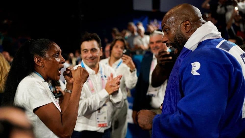 "Et, d'un coup, je vois surgir Teddy Riner" : Marie-José Pérec révèle l'émotion brute derrière la flamme olympique
