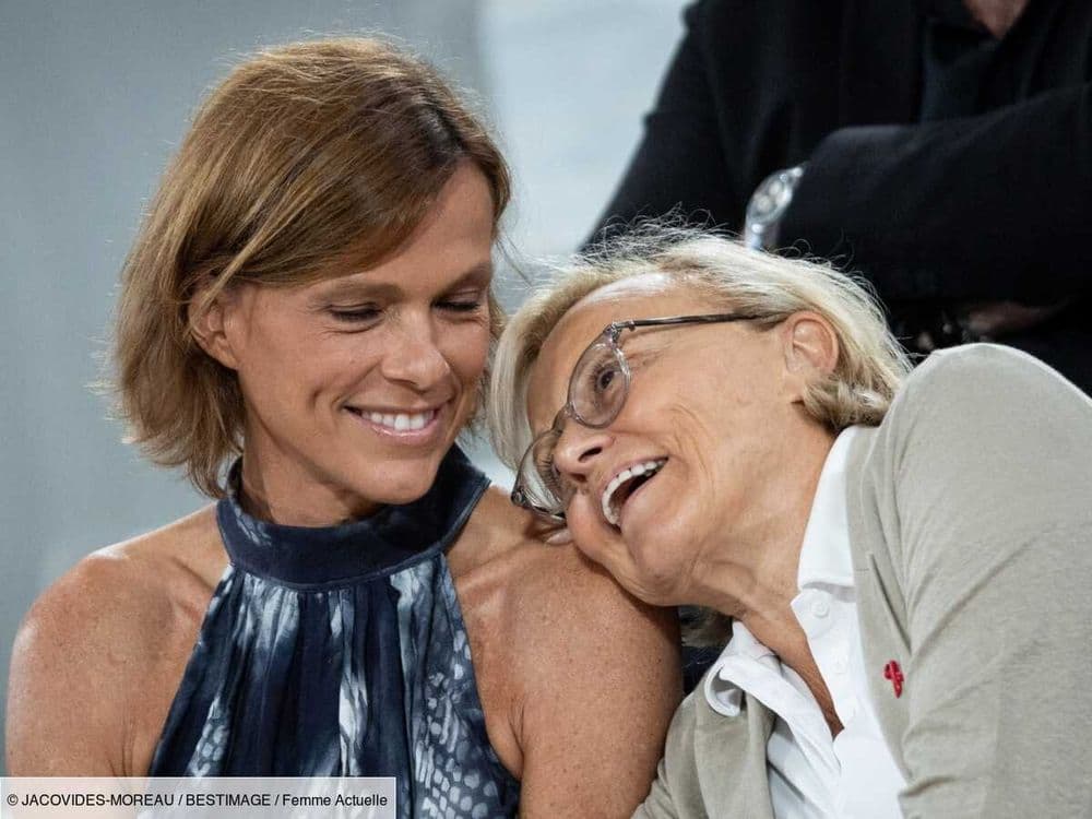 Muriel Robin plus amoureuse que jamais d'Anne Le Nen : le couple ne cache pas sa complicité dans les tribunes de Roland-Garros