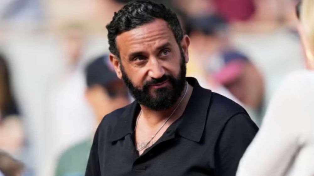 "J'ai un mot à dire, il se retrouve..." : ce grave SMS de menace qu'aurait envoyé Cyril Hanouna a une personnalité !