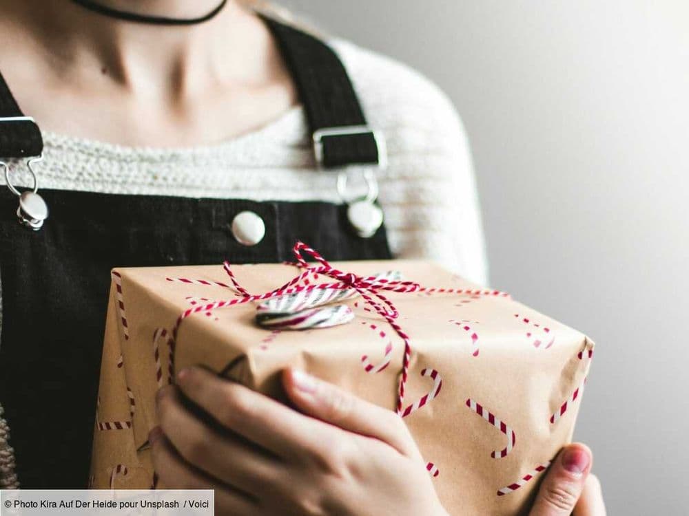 Noël 2024 : livre, coffret, oracle... quel cadeau offrir à une personne spirituelle ?