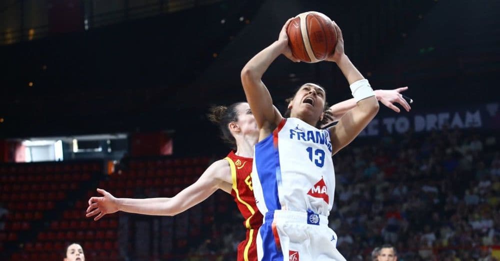 Cruel pour les Bleues...