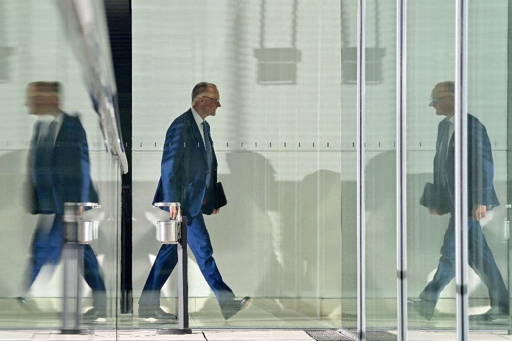 Allemagne: Friedrich Merz soumet son "bazooka" d'investissements au vote des députés