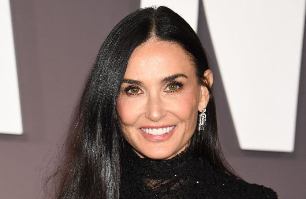 Demi Moore : on connait (enfin) le secret de sa peau parfaite