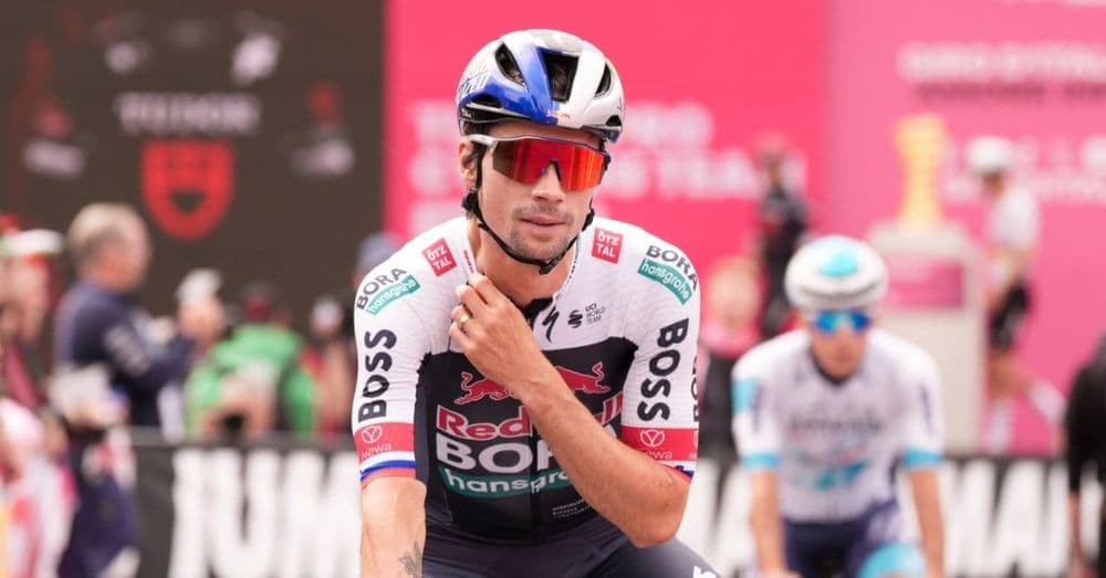 Roglic continue, Magnier à l'arrêt