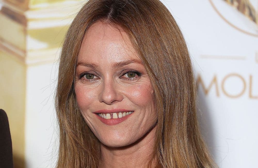 Vanessa Paradis : on craque pour les ondulations wavy de la chanteuse