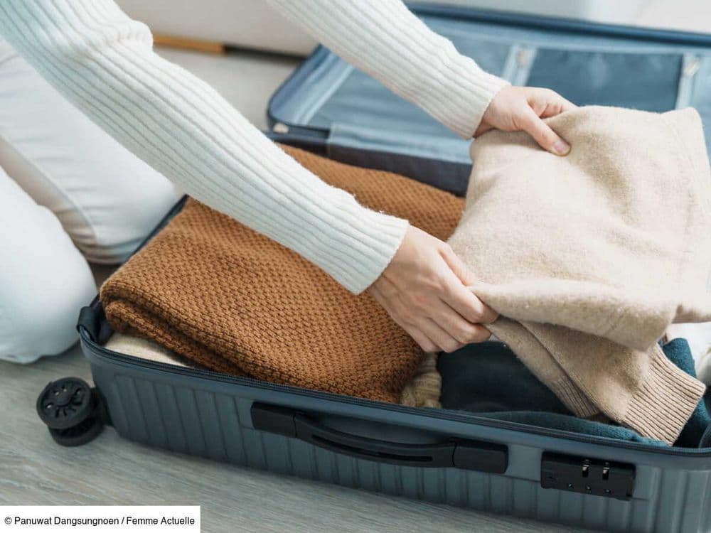 "Ça vous évitera d’utiliser un sac plastique" : voici l'astuce pour bien ranger le linge sale dans une valise
