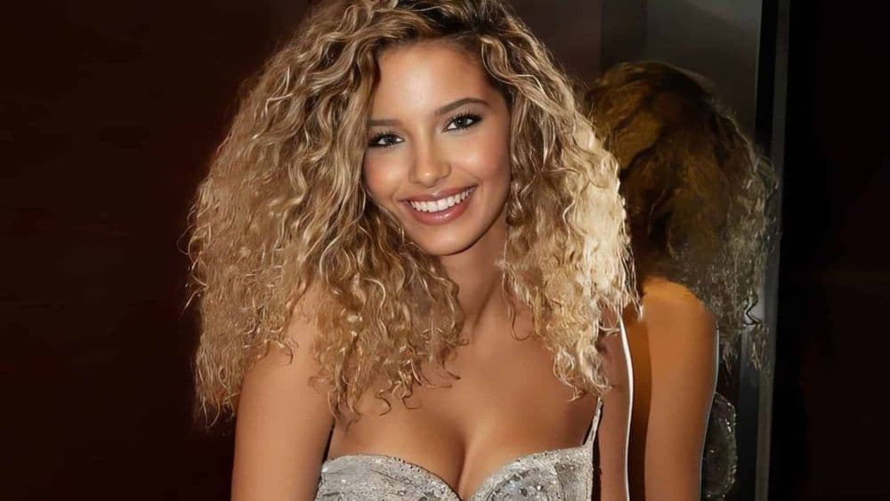 Miss France 2025 : Sabah Aib victime de racisme, le gouvernement s'en mêle